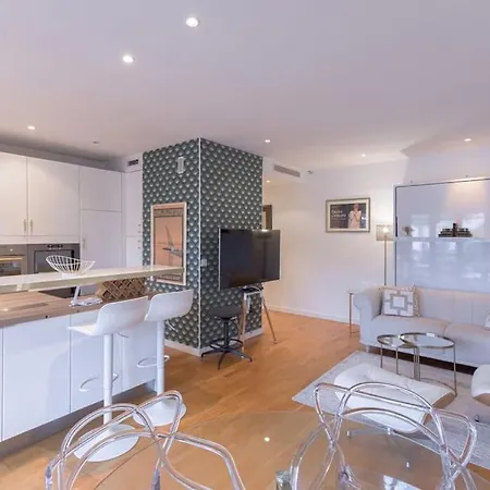 Guestready - Lovely In Carnot *